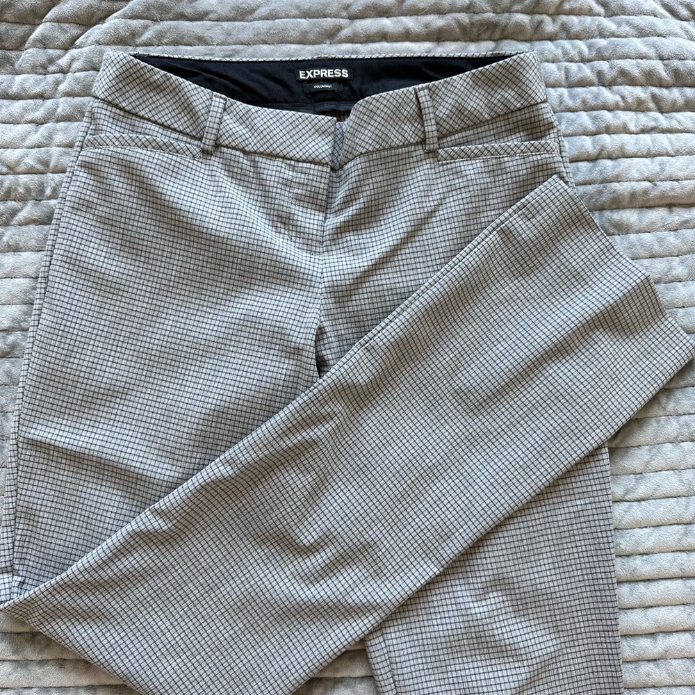 Plaid/checkered gray slacks